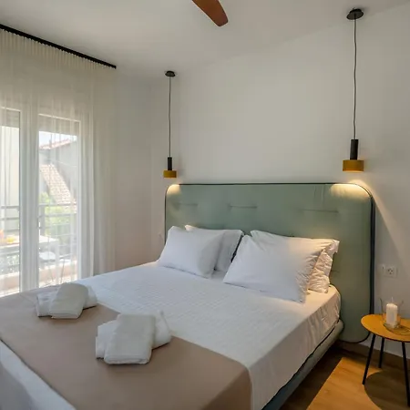 Aiora By Kottas Aparthotel *